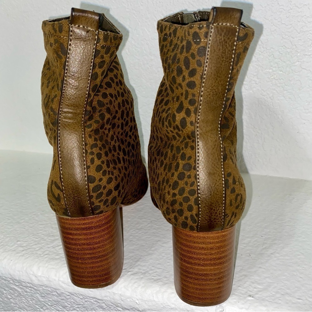 Leopard print faux suede zip up block heel boot 8 - Picture 8 of 9